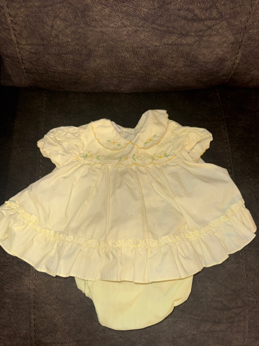 Vintage Cuties by Judy Yellow embroidered‎ Dress w/Ruffle Trim & diaper cover 6m